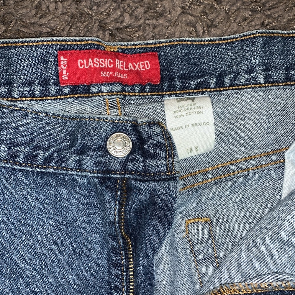 Levi’s Mom Jeans - Classic Relaxed